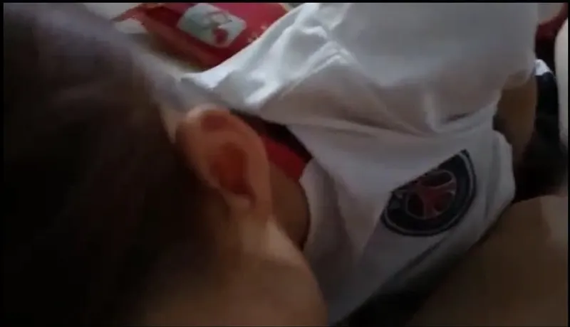 Bồ đam mê đá bóng