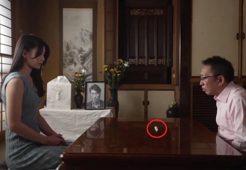 Một ngày sau tang lễ anh xã, bạn gái của con trai đã bị bố chồng yêu ép nện không bao đến mang thai