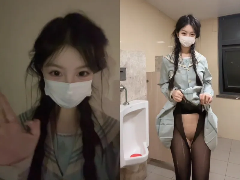Bạn gái sinh viên cấp 3 live móc lồn trong nhà vệ sinh nam p2